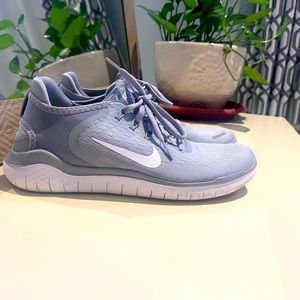 Women’s Nikes Size 9.5 (Men’s Size 7.5)